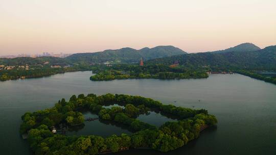 杭州冬季西湖夕阳