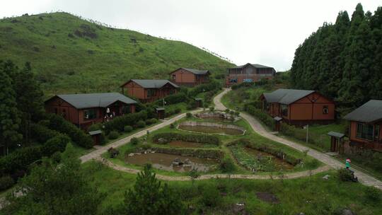 福建宁德市周宁县仙风山度假小木屋视频素材模板下载