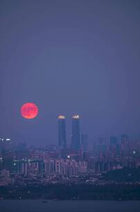 杭州之门西湖满月升起延时实拍