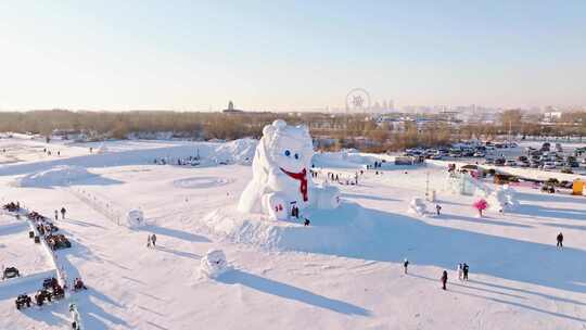 中国黑龙江哈尔滨钻石海大雪人航拍