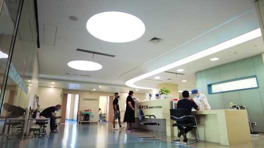 医院医护人员护士站接待看病病人延时摄影