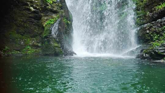 山泉水流水滴森林水流大自然酒水唯美广告