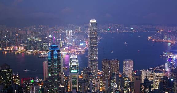 夜晚的香港城景观