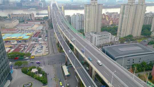 上海市黄浦区鲁班路立交桥卢浦大桥车流风景视频素材模板下载