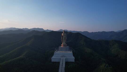 飞向大佛山林视频素材模板下载