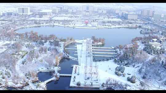 航拍枣庄凤鸣湖雪景