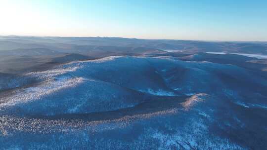 航拍大兴安岭自然风光林海雪原冬季雪景