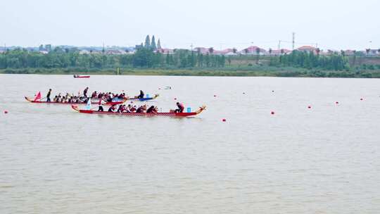龙舟比赛水面竞技场景