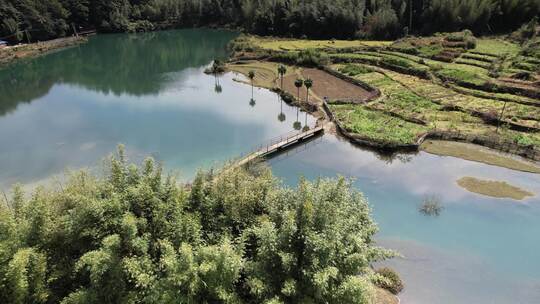 信宜钱排锅厂坪航拍，高山湖泊