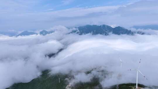 航拍安徽岳西牛草山清晨云雾风电 4K