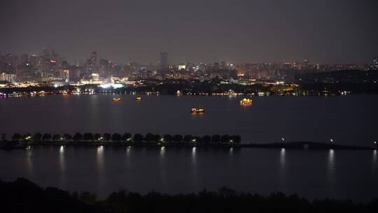 杭州宝石山景区六角亭看西湖夜景