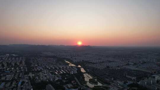 城市日落晚霞夕阳西下航拍