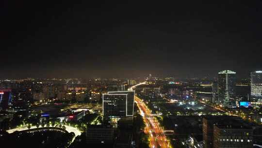 江苏苏州工业园区国金中心苏州之门夜景灯光