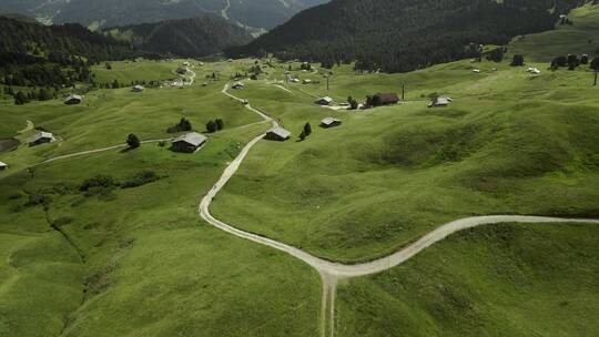 4K树林森林草原山脉山地房屋丘陵湖泊