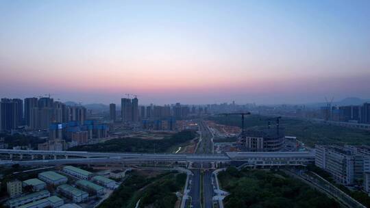 夜幕降临深圳光明城市道路交通光辉大道A