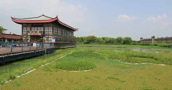 生态湿地长荡湖水街典雅船餐厅建筑风光