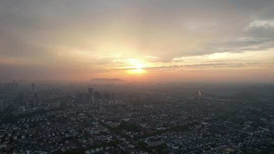 江苏苏州城市日落晚霞夕阳航拍