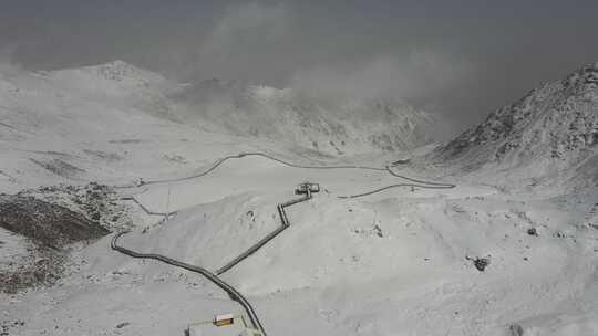 青藏高原海东互助北山景区雪山顶圣母天池