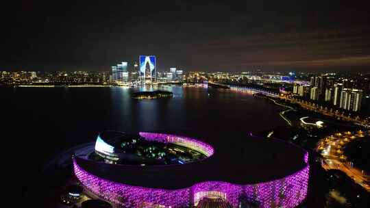 苏州东方之门文化艺术中心金鸡湖夜景