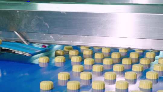 月饼生产月饼工厂流水线视频素材模板下载
