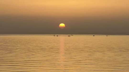 威海高区西海岸落日湾海上落日视频素材模板下载