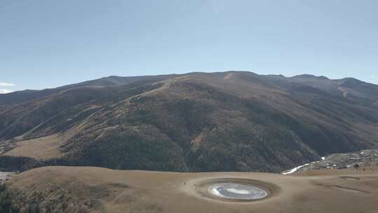 4K航拍川西理塘格聂神山格聂之眼雪山