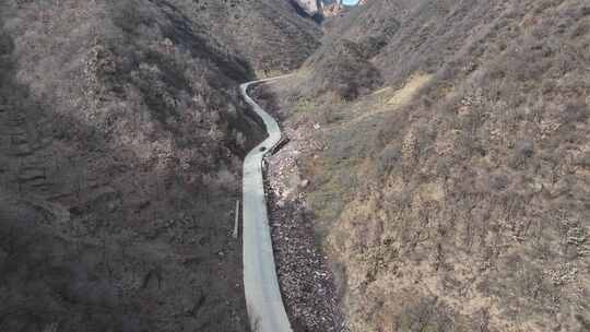 山路 崎岖 出行 汽车 山路 陡峭