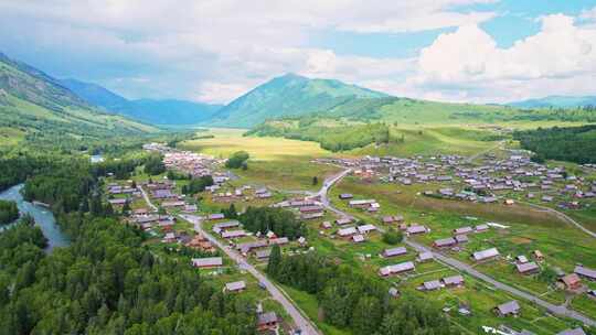 新疆北疆阿勒泰禾木村风景航拍