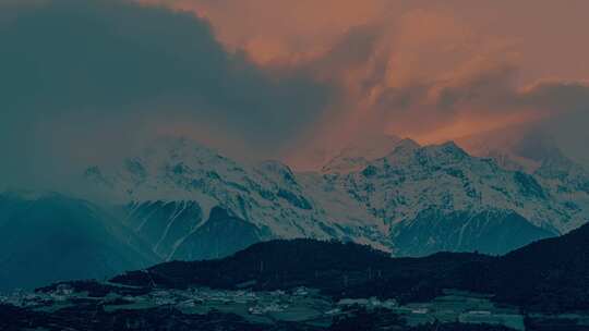 德钦梅里雪山夕照延时摄影