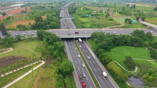 4K 高速公路车流航拍