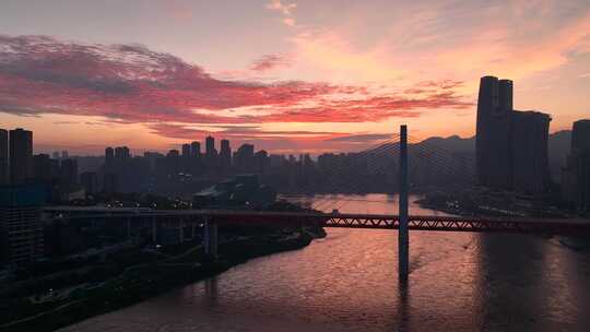 航拍重庆千厮门嘉陵江大桥朝霞城市景观视频素材模板下载