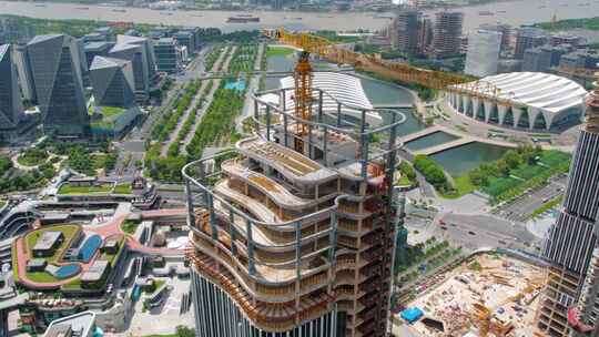 上海前滩东方体育中心怡和广场建设中的大楼