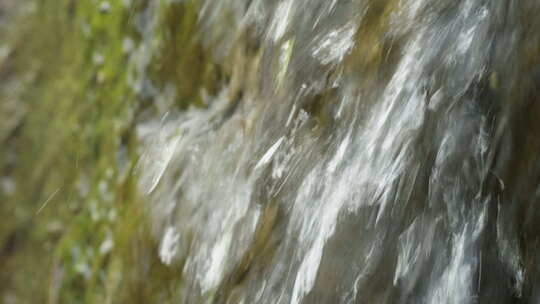 山涧森林瀑布泉水潺潺流水视频素材模板下载