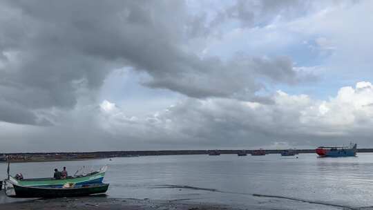 海上黎明景观海滩