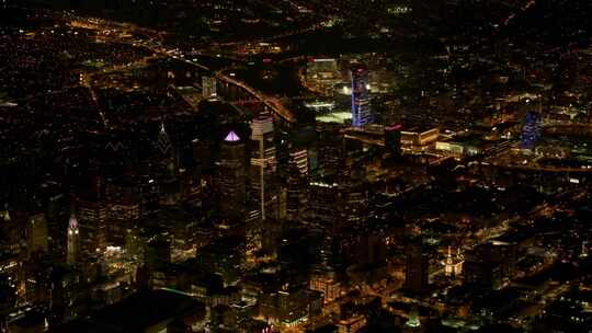 航拍费城市中心摩天大楼夜景灯光宾夕法尼亚