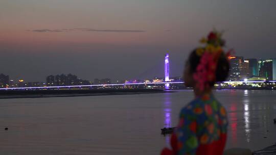 泉州浔埔女人看晋江大桥东海泰禾风景蟳蜅村