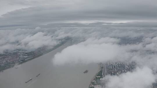 航拍鄂州多云平流雾城市云海