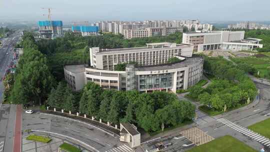 西安财经大学长安校区校园环境空景4K航拍4