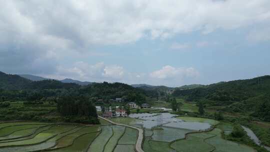 航拍乡村田野