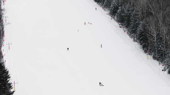 航拍黑龙江伊春梅花山滑雪场雪景