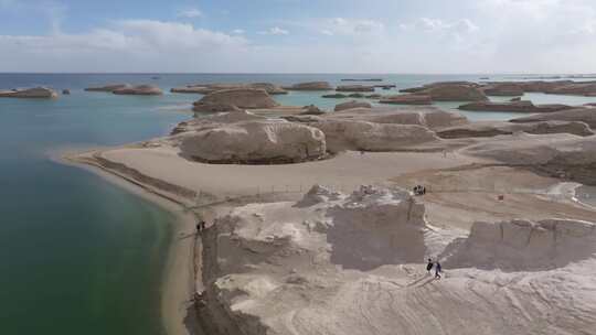 青海海西大柴旦水上雅丹航拍4k视频