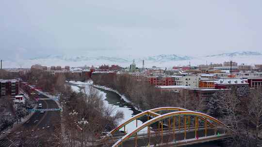 阿勒泰市 城市航拍4k 新疆 冬季