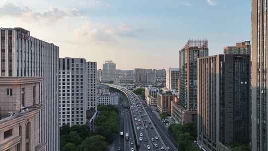 杭州中河高架车流