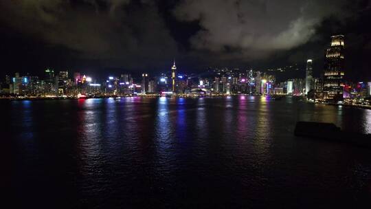 香港维多利亚港夜景航拍灯光海岸高楼