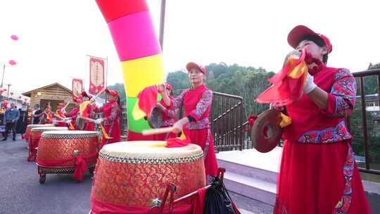 过年节庆敲锣打鼓