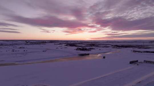 雪原夕阳风光全景