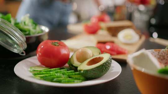 健康饮食食材 牛油果番茄视频素材模板下载