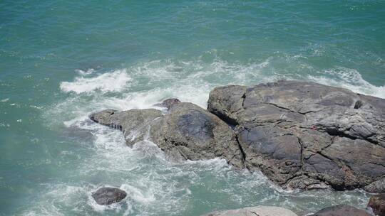 大海 海浪 励志 惊涛 海风  蓝天碧海 礁石