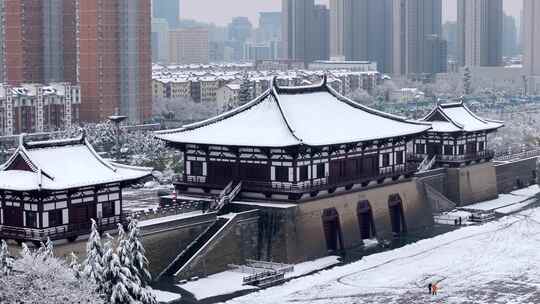 航拍洛阳定鼎门雪景