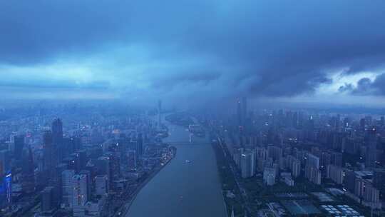 雨季强对流天气的广州航拍